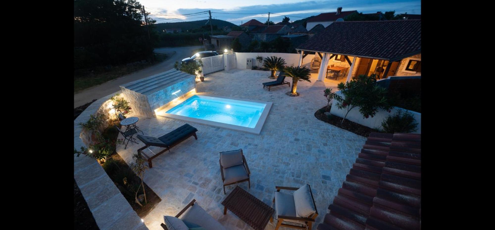 Moki'S Debi Villa Debeljak Exterior photo